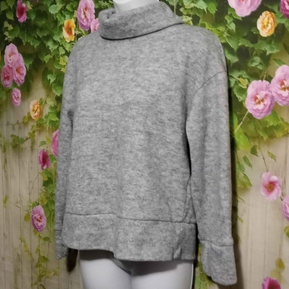 Women's Sweater Shirt Turtle Neck- A New Day size Small - Picture 2 of 5